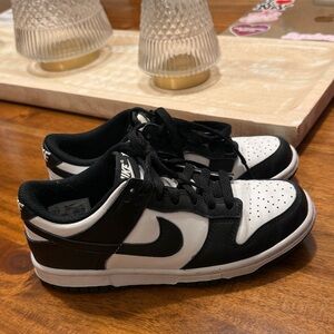 Nike dunks pandas